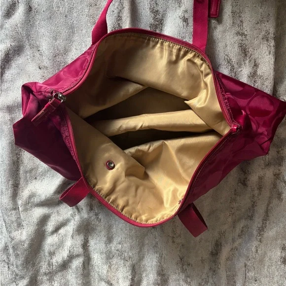 Pink coach tote ๐ฉท - Picture 8 of 8